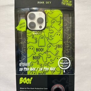 Vibrant Green Smartphone Case with Black Swirl Design